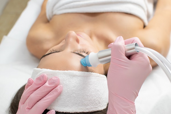 Aquametiq oczyszczanie wodorowo-kwasowe